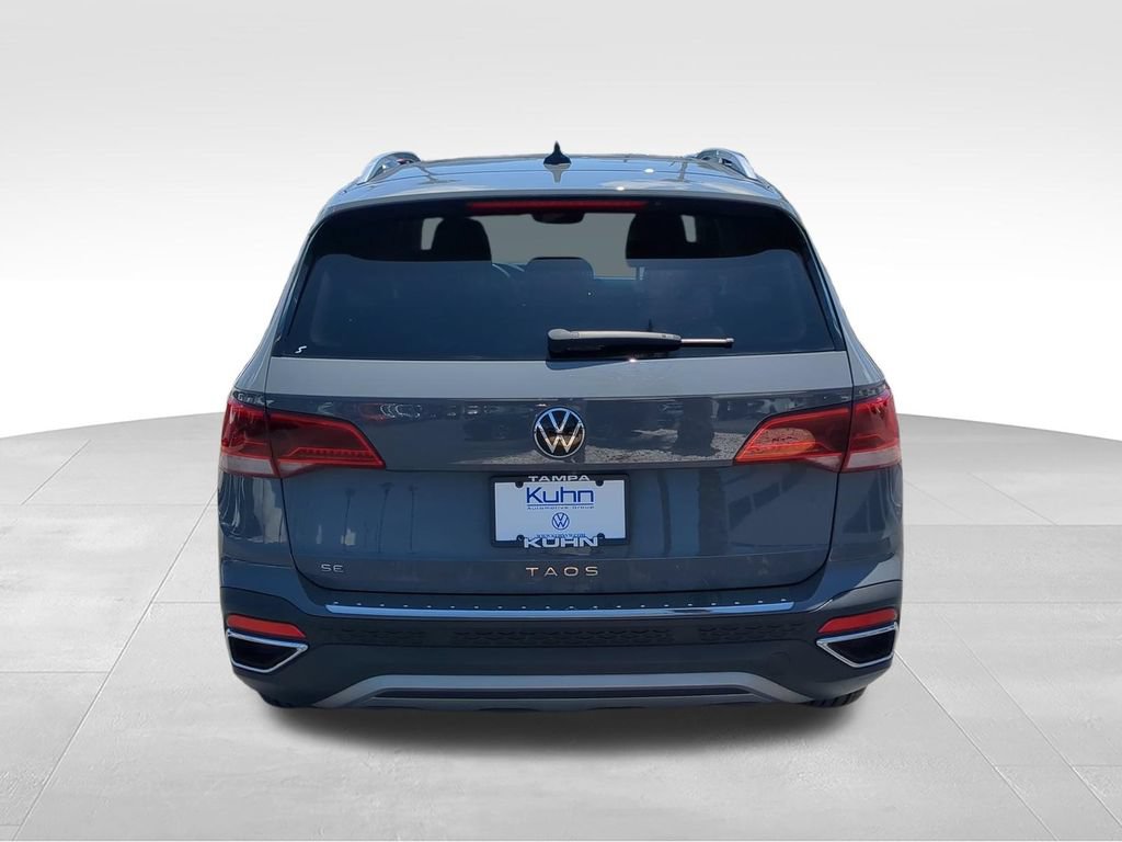 Certified 2023 Volkswagen Taos SE w/ Panoramic Sunroof Package FWD image 7