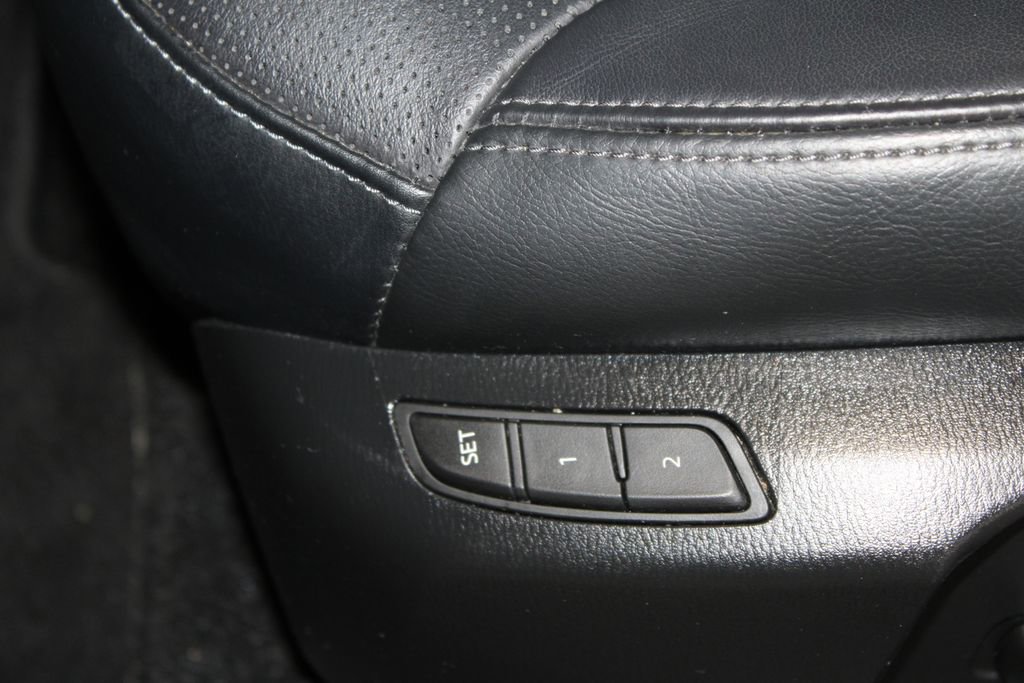 Used 2023 MAZDA CX-9 Touring Plus image 14