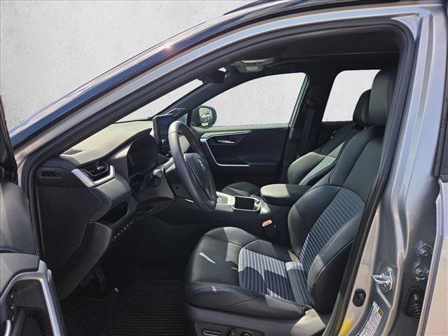 Used 2023 Toyota RAV4 XSE AWD/4WD image 15