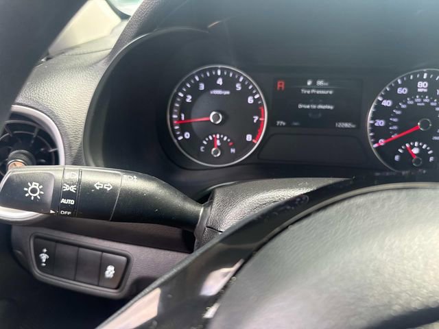 Used 2023 Kia Forte LXS image 32