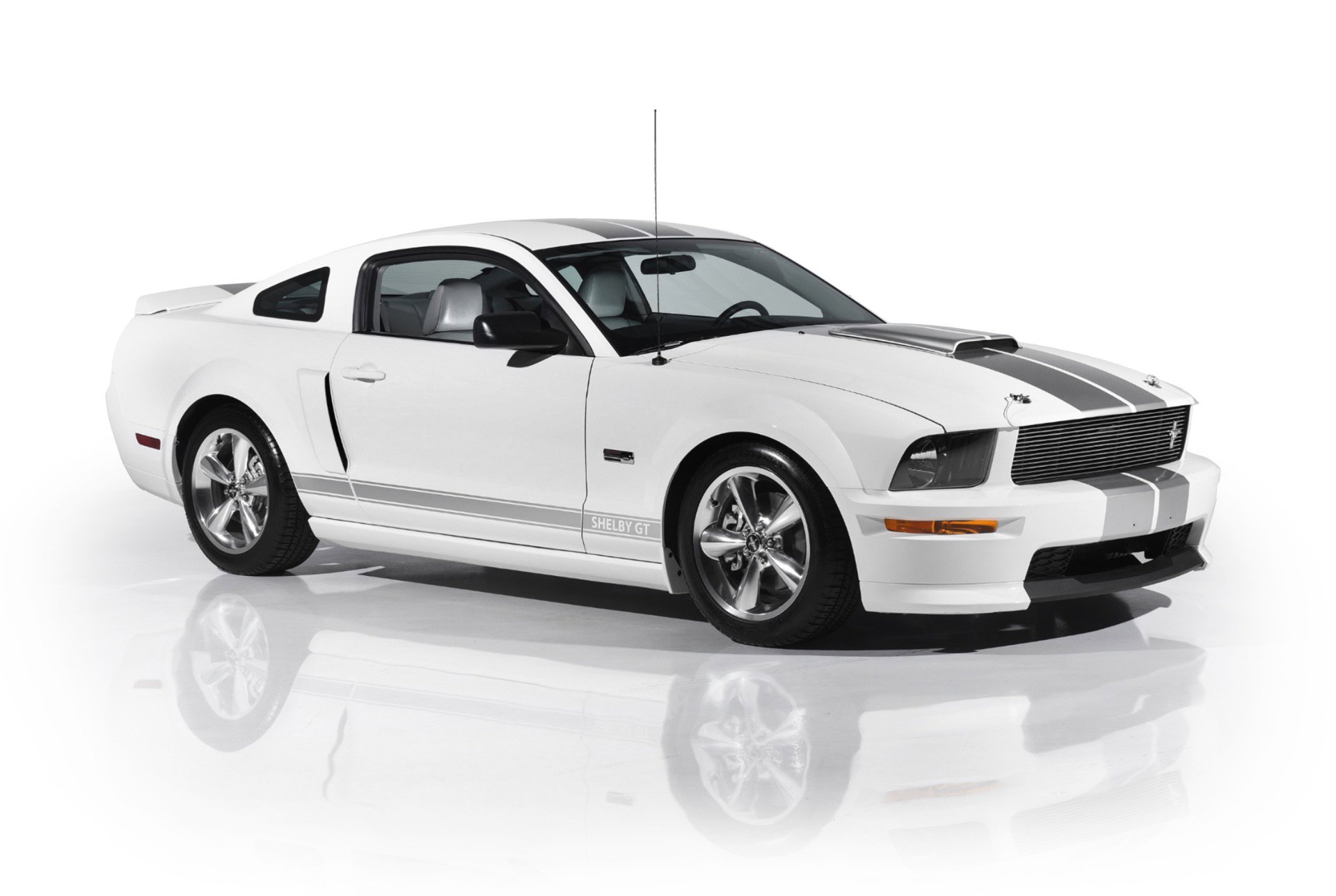 Used 2007 Ford Mustang GT RWD image 1