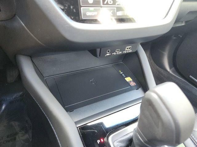 Used 2025 Subaru Forester Limited image 34