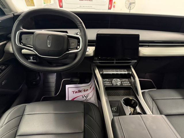 Used 2025 Lincoln Nautilus Premier w/ Equipment Group 102A image 19