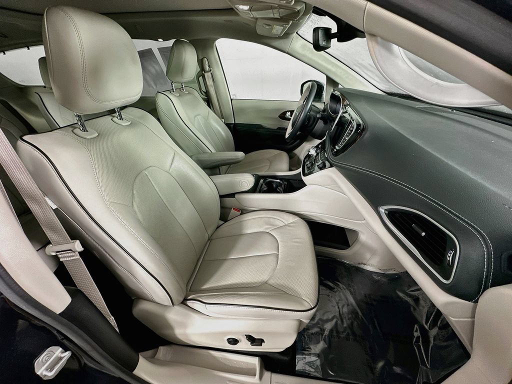 Certified 2021 Chrysler Pacifica Limited w/ Premium & Safety Sphere Group AWD/4WD image 41