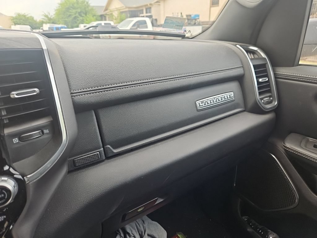 Used 2025 RAM 1500 Laramie w/ Laramie Southwest Edition AWD/4WD image 29