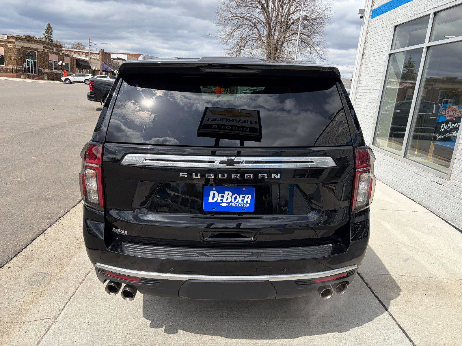 Used 2023 Chevrolet Suburban High Country AWD/4WD image 4