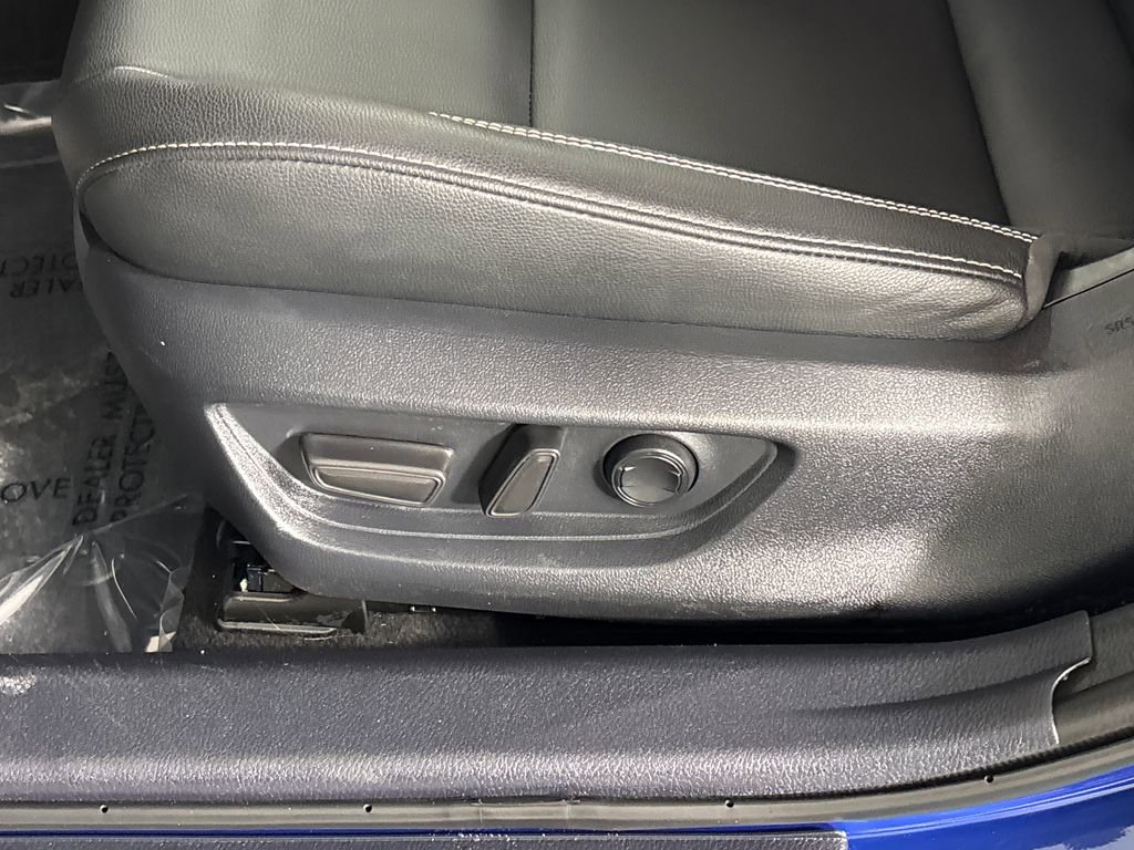 Certified 2025 Toyota Camry SE w/ Convenience Package FWD image 9