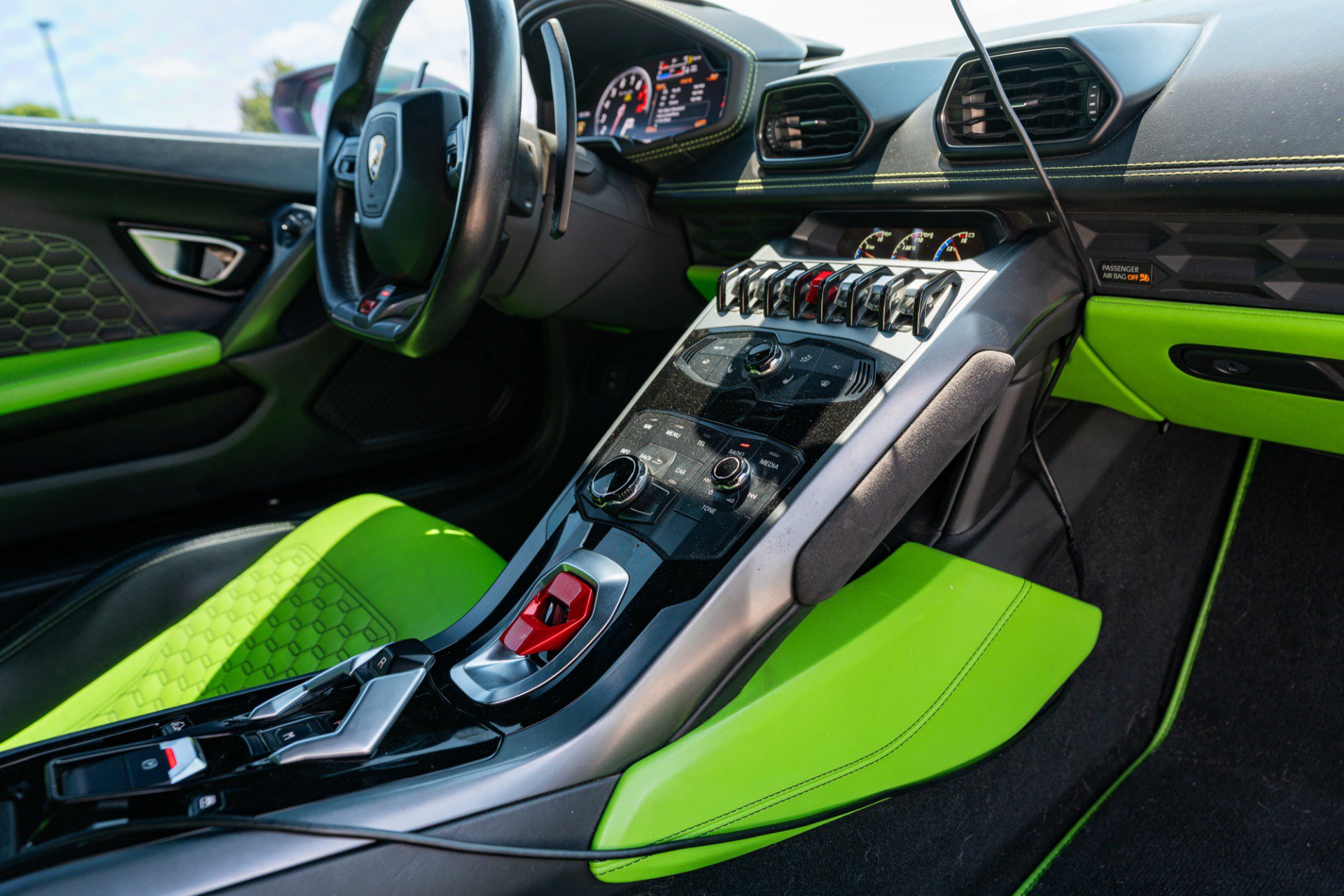 Used 2017 Lamborghini Huracan LP 580-2 RWD image 30