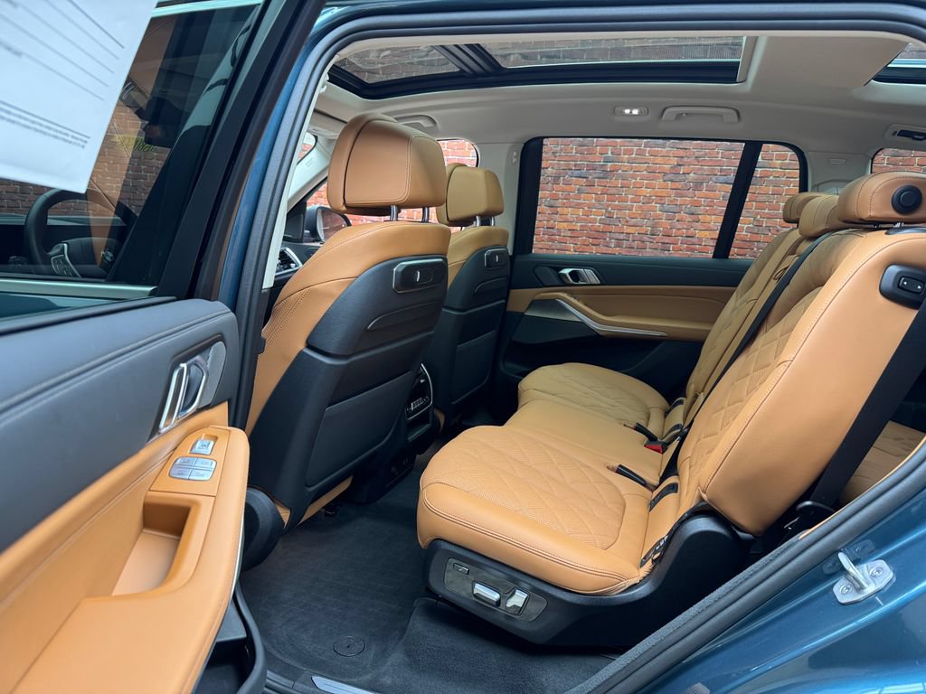 Certified 2024 BMW X7 xDrive40i w/ Executive Package AWD/4WD image 25