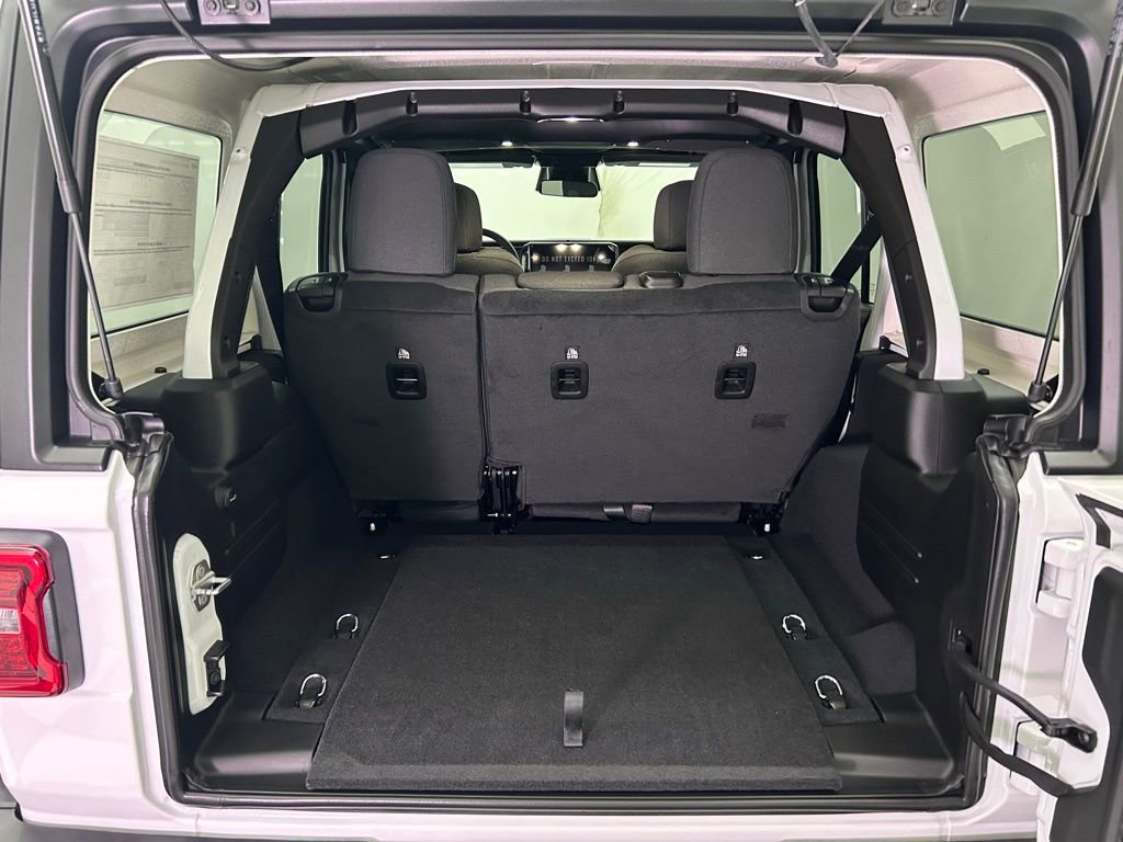 New 2026 Jeep Wrangler Unlimited Rubicon image 10