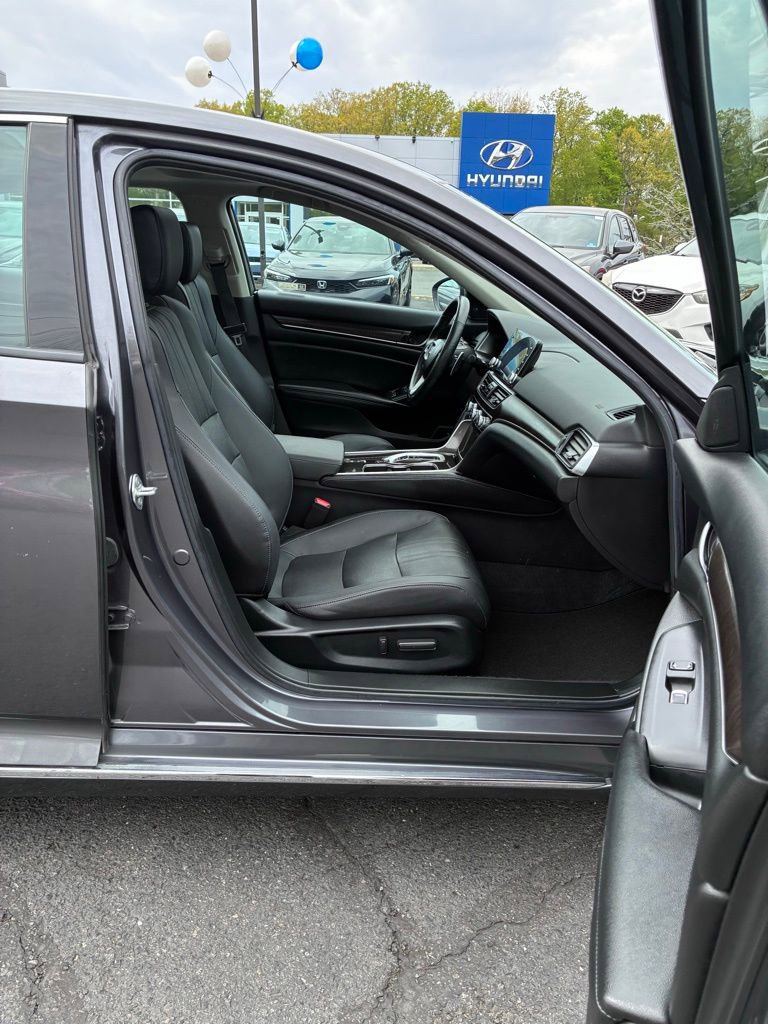 Used 2021 Honda Accord Touring image 19