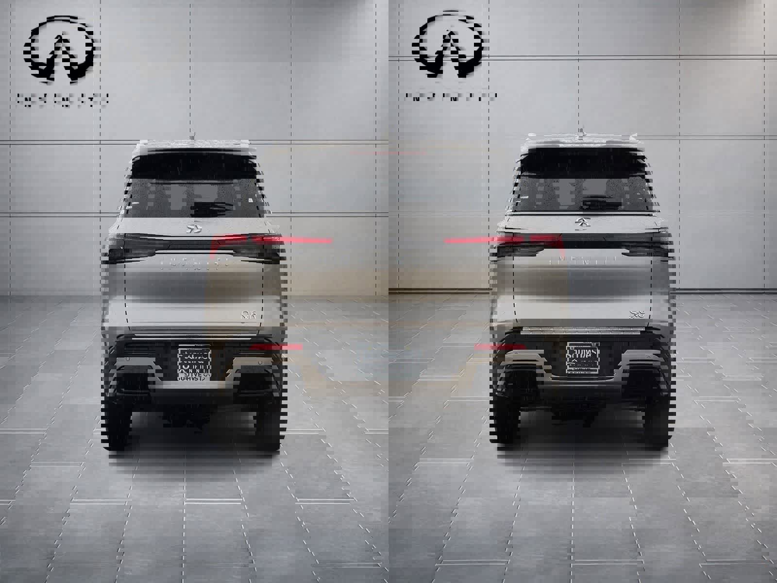 Used 2024 INFINITI QX60 Luxe w/ Vision Package FWD image 6