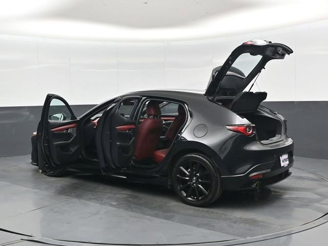 Used 2024 MAZDA MAZDA3 Hatchback w/ Appearance Package image 47