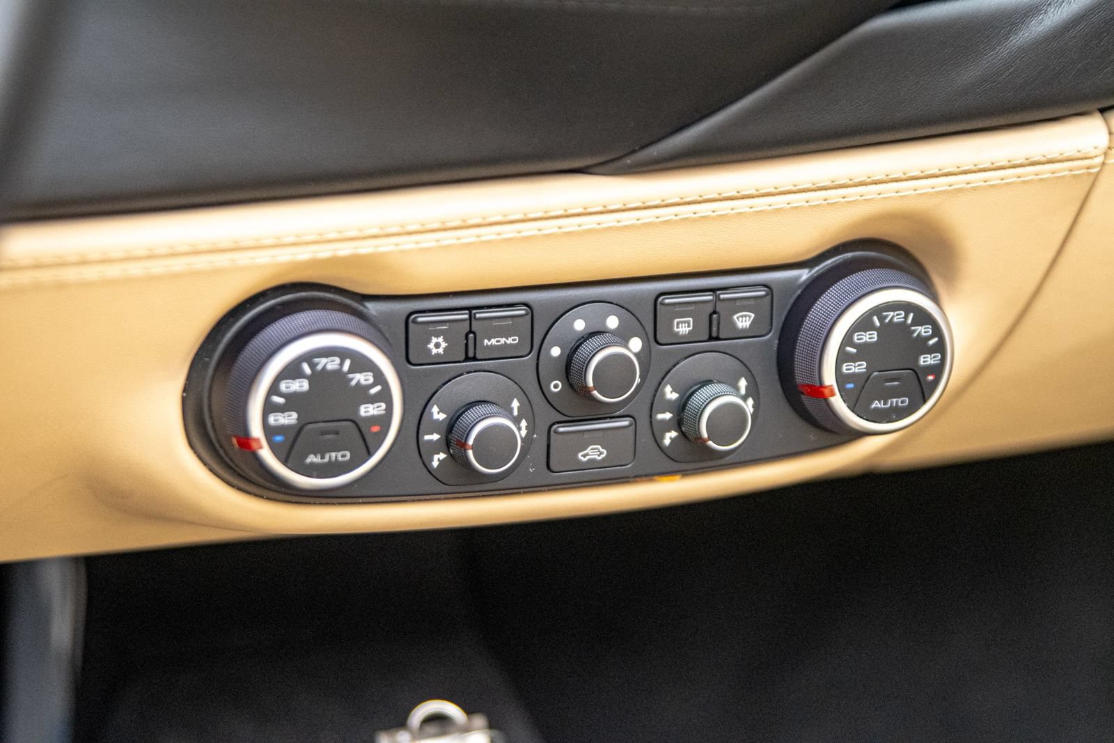 Used 2018 Ferrari 488 Spider RWD image 30