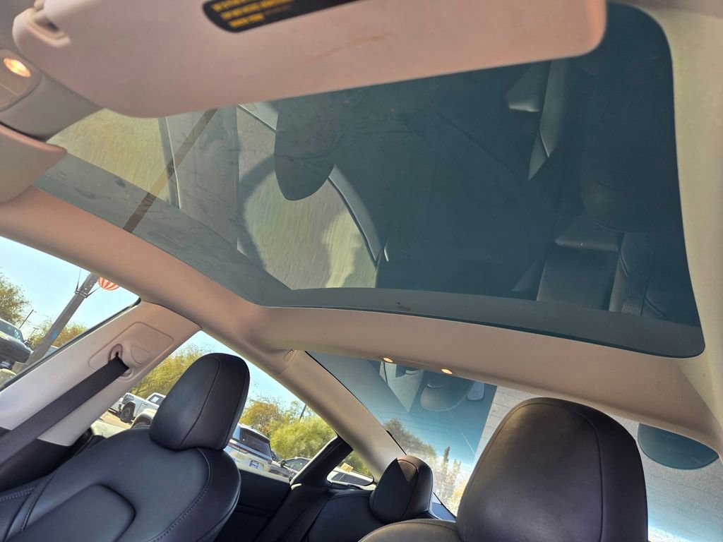 Used 2021 Tesla Model Y Long Range AWD/4WD image 15