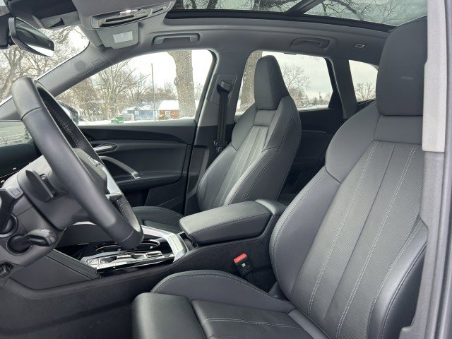 Certified 2025 Audi Q5 Premium Plus w/ Premium Plus image 19