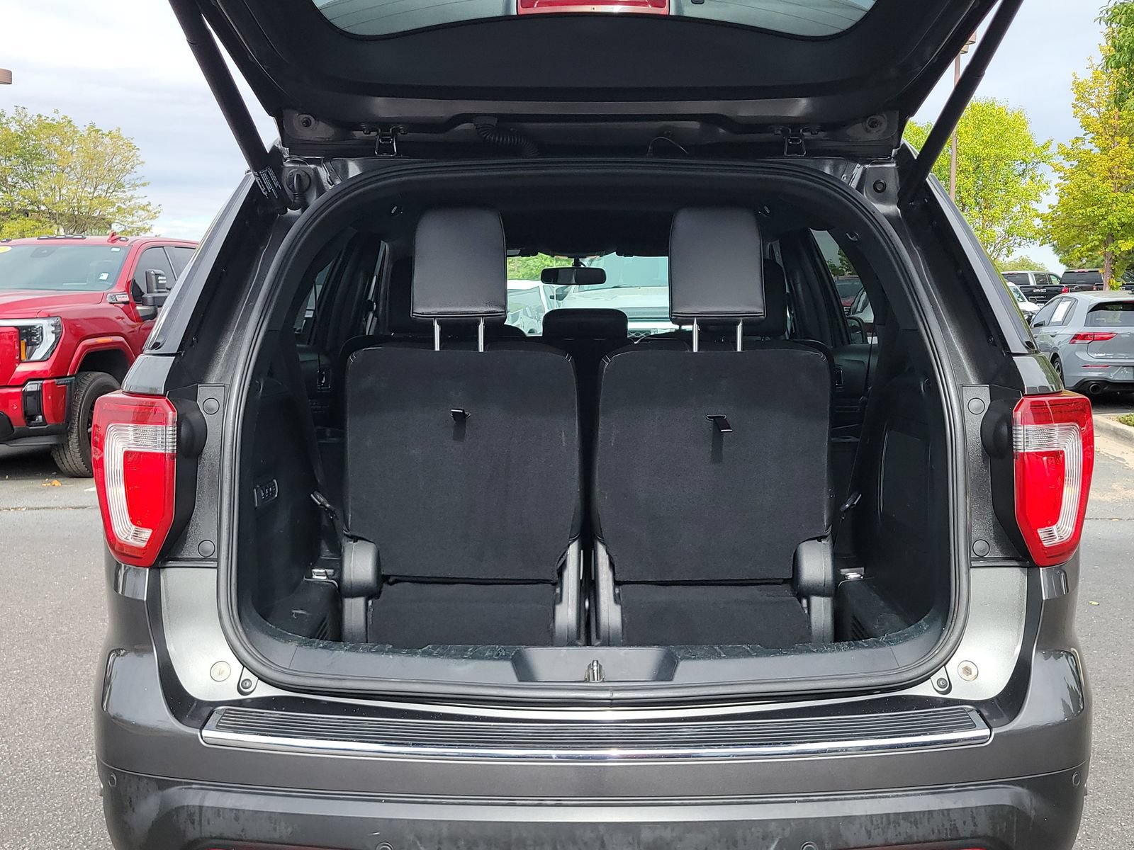 Used 2018 Ford Explorer Limited AWD/4WD image 15