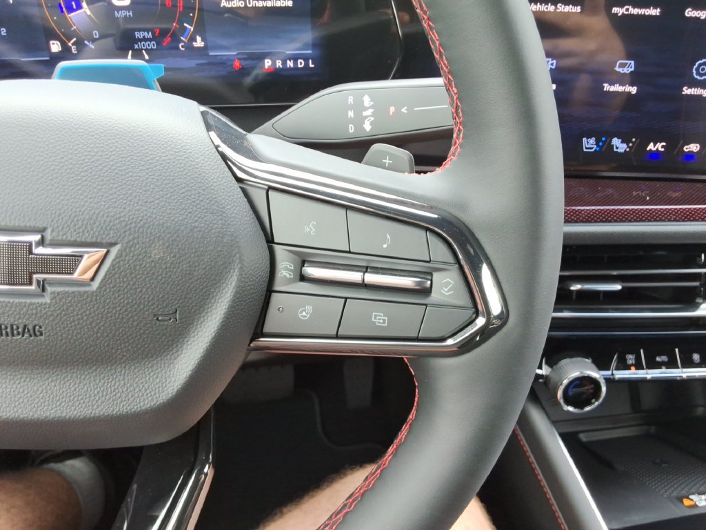 New 2027 Chevrolet Traverse RS FWD image 24