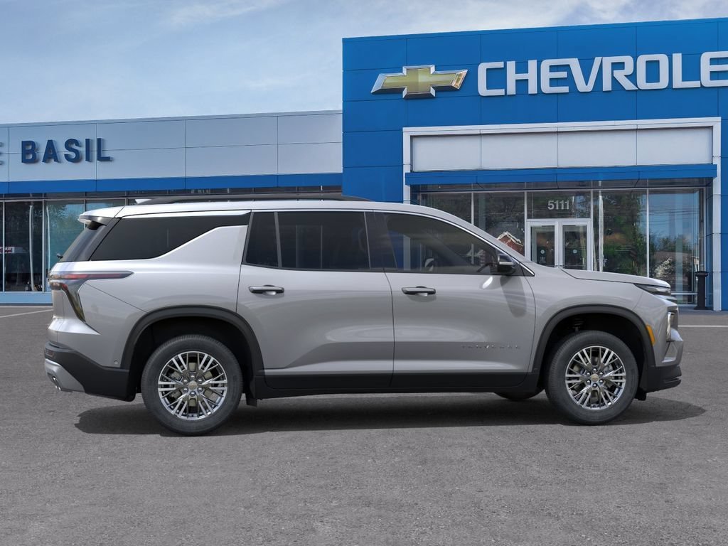 New 2026 Chevrolet Traverse LT w/ LPO, Floor Liner Package AWD/4WD image 5