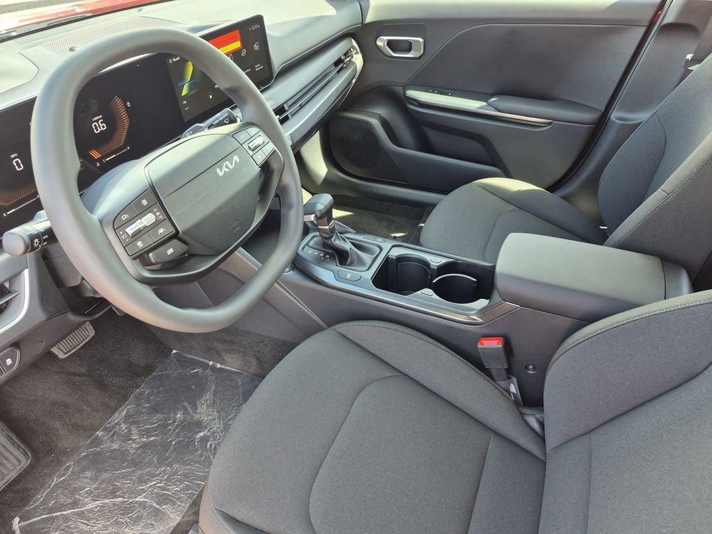 New 2026 Kia K4 LXS image 10