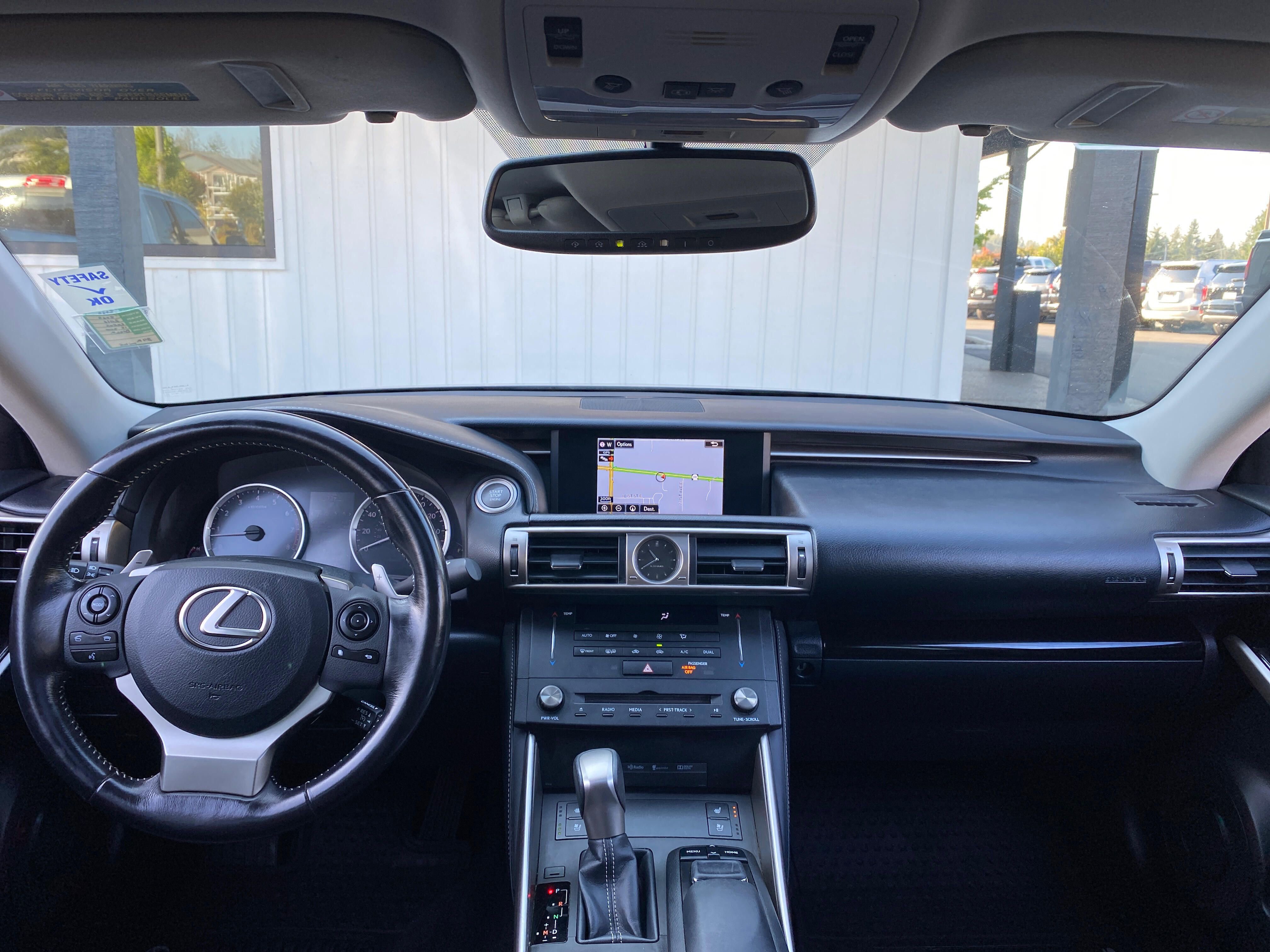 Used 2016 Lexus IS 300 AWD image 10