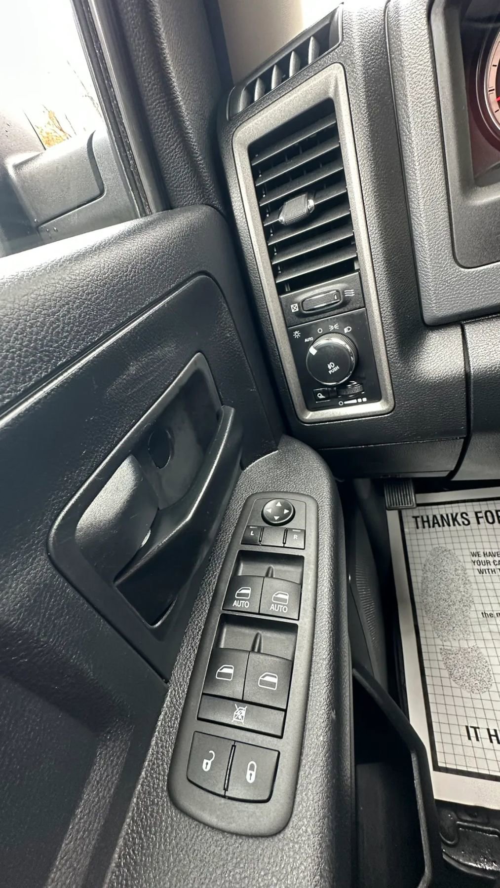 Used 2016 RAM 1500 Express AWD/4WD image 14