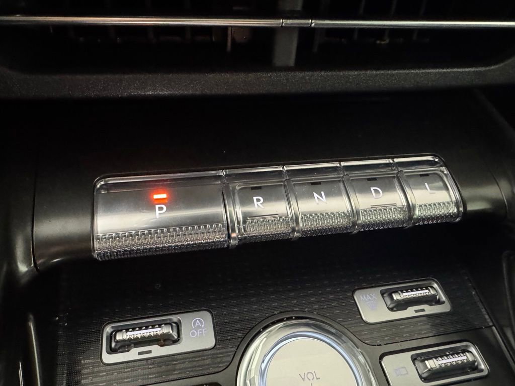 New 2025 Lincoln Nautilus Reserve w/ Jet Appearance Package AWD/4WD image 59