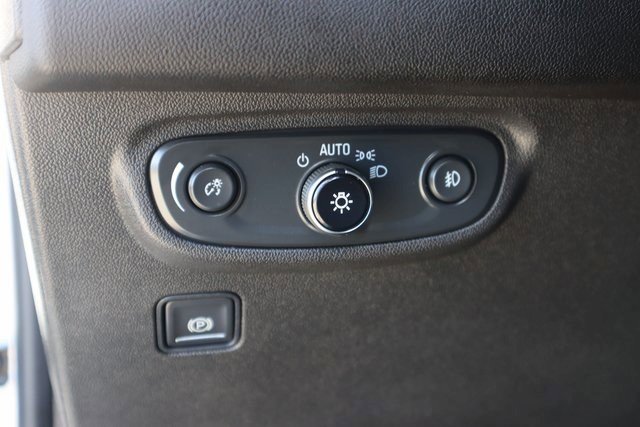 Certified 2022 GMC Terrain SLT image 9