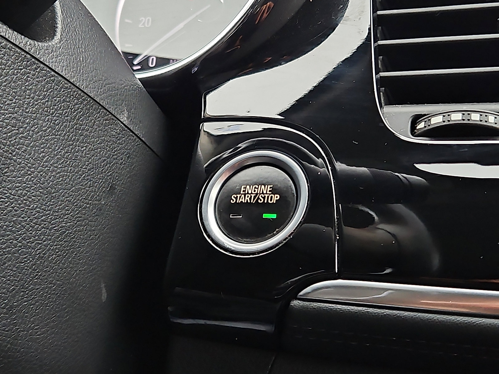 Used 2017 Buick Encore Preferred image 23