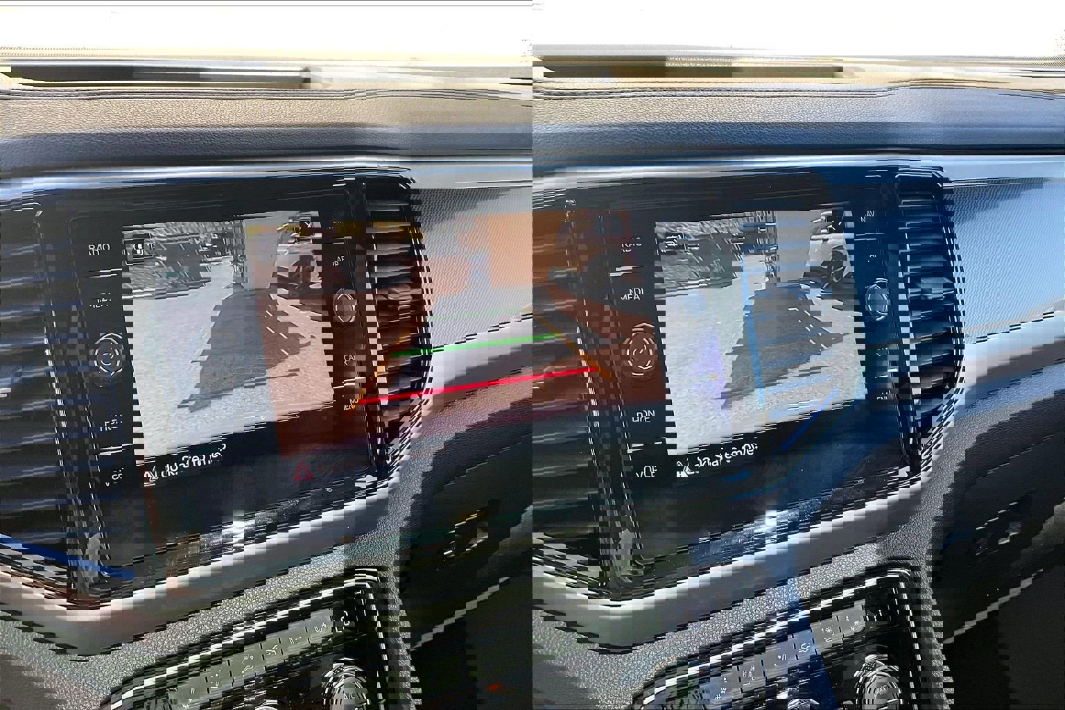 Certified 2021 Volkswagen Atlas Cross Sport SEL Premium R-Line image 21