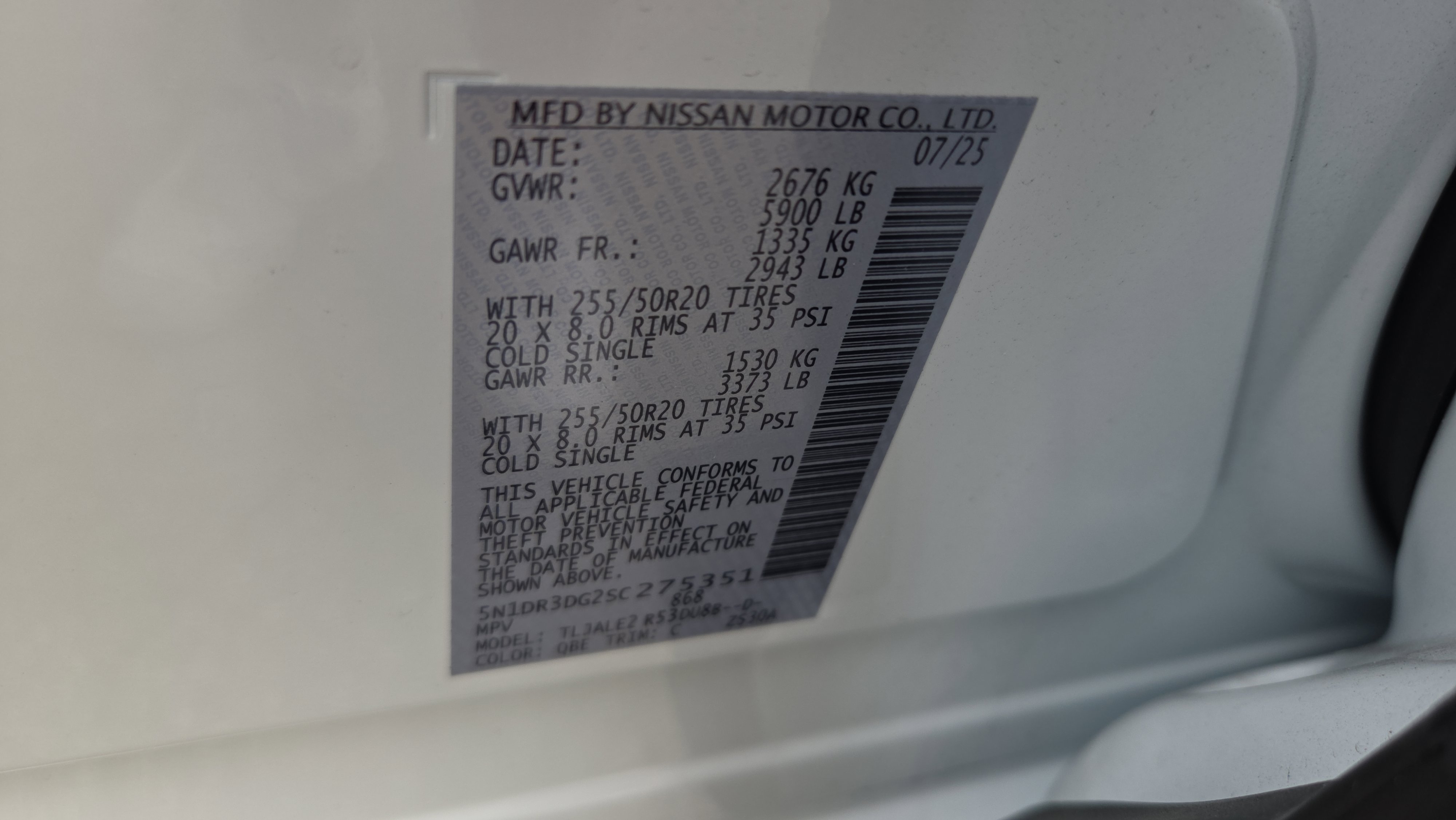 Used 2025 Nissan Pathfinder Platinum w/ Cargo Package FWD image 16