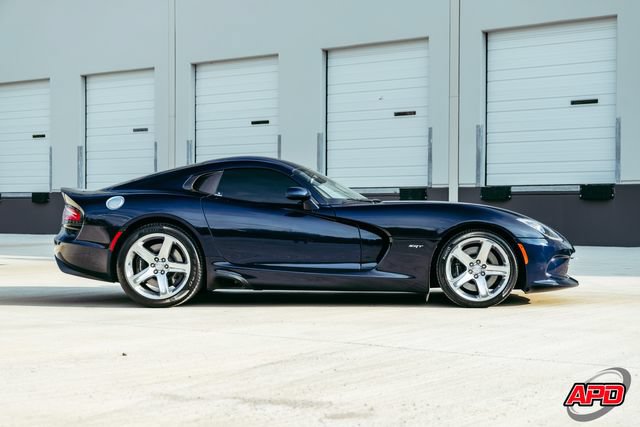 Used 2014 SRT Viper SRT-10 w/ Exterior Carbon Fiber Package RWD image 12