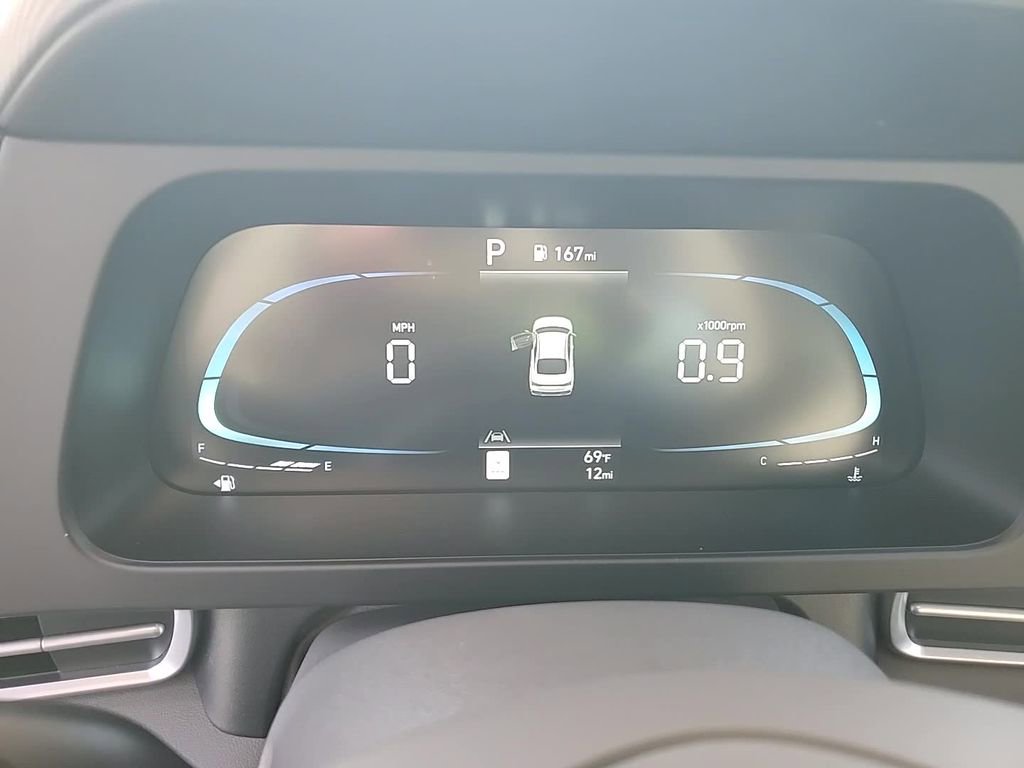 New 2025 Hyundai Elantra Sport image 18