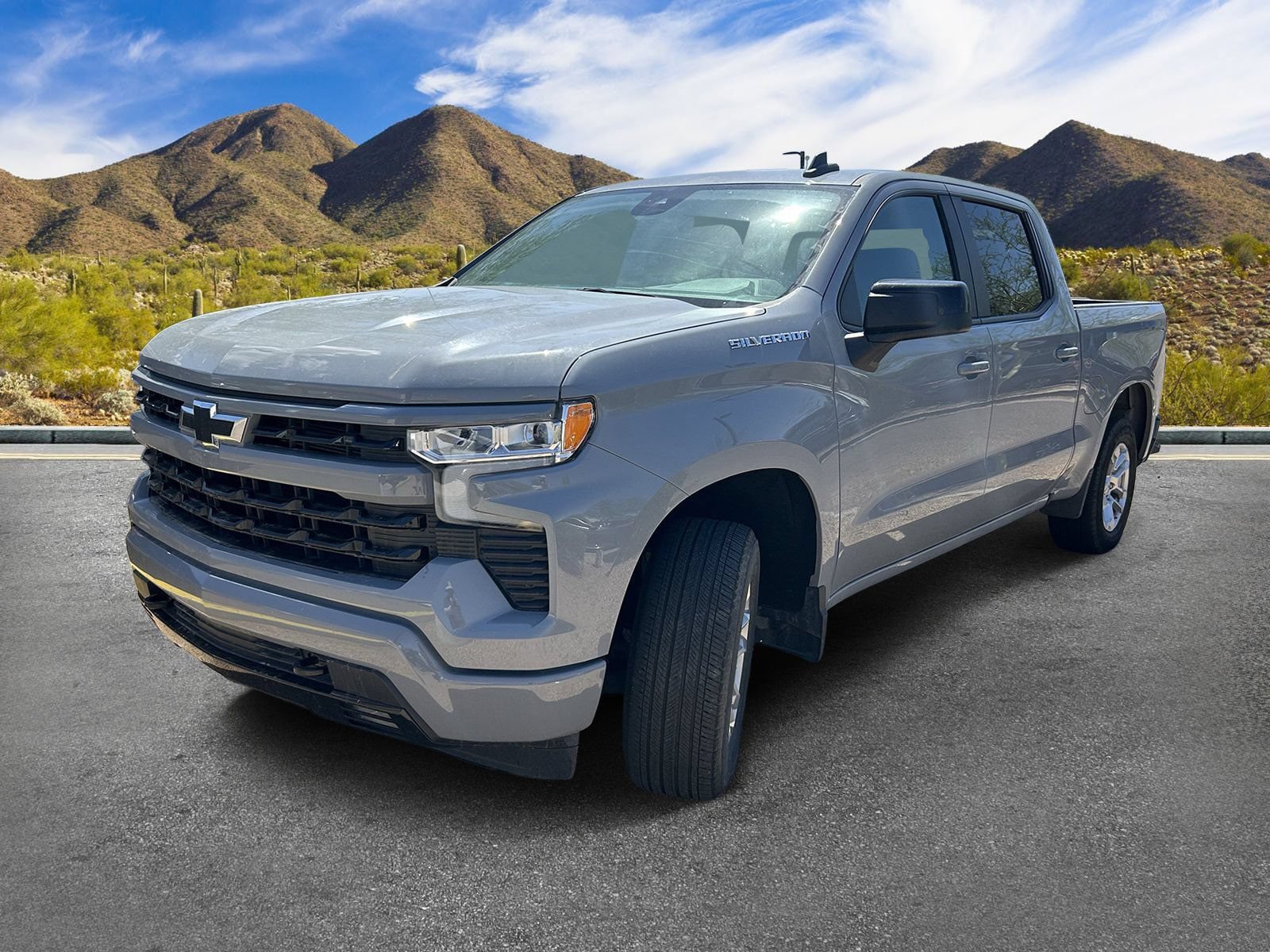 Used 2024 Chevrolet Silverado 1500 RST RWD image 2