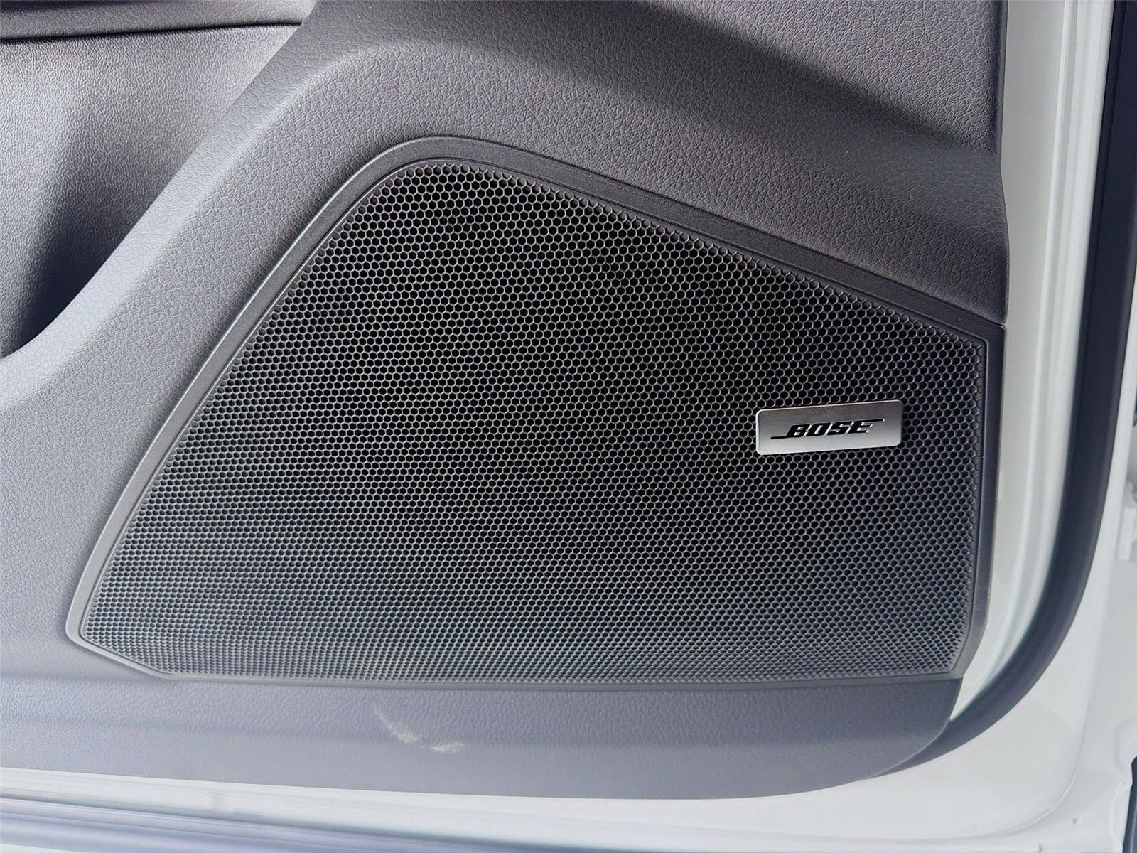 New 2026 Porsche Cayenne Coupe image 9