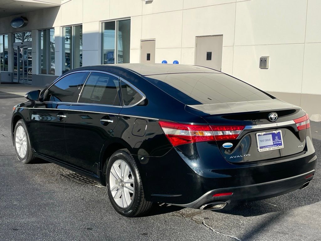 Used 2013 Toyota Avalon XLE image 4