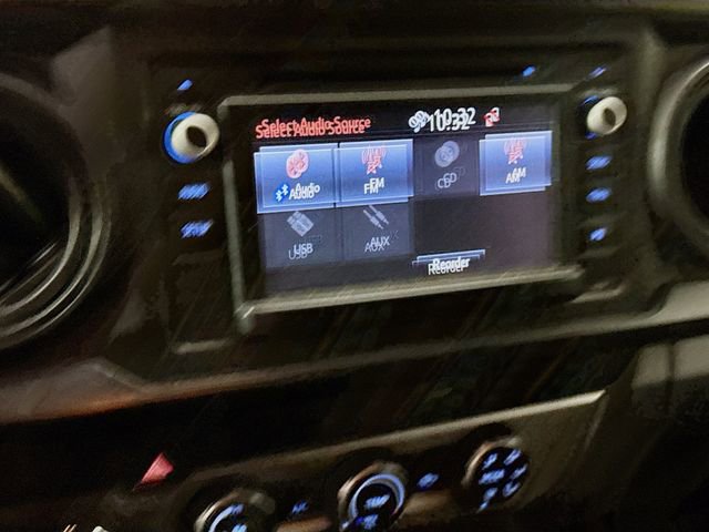 Used 2016 Toyota Tacoma SR w/ SR Convenience Package image 14