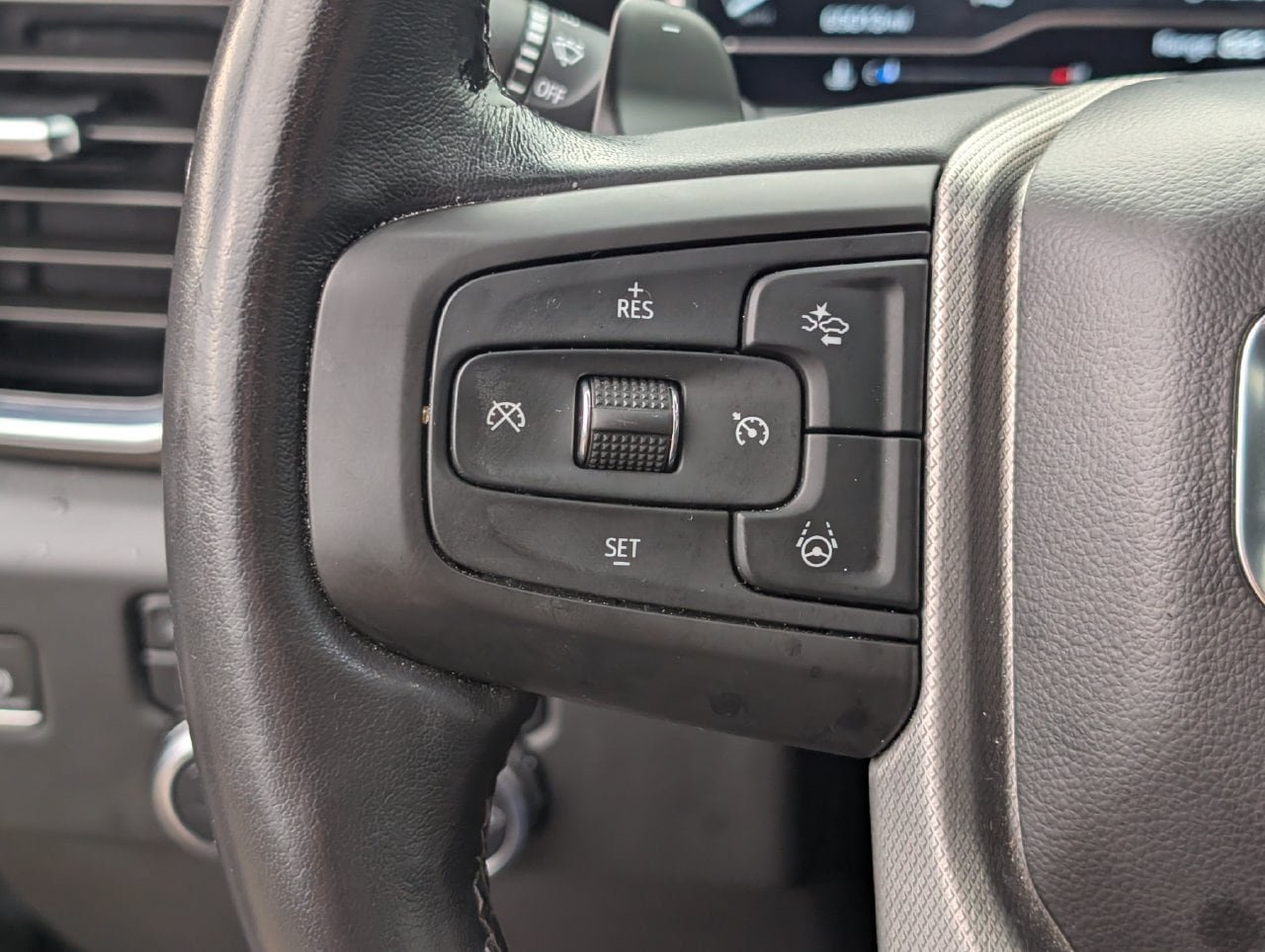 Used 2024 GMC Sierra 1500 Denali AWD/4WD image 22