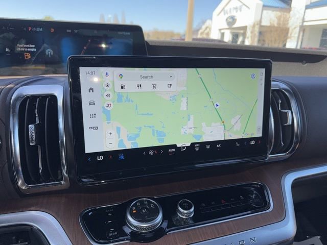 Used 2025 Ford Expedition King Ranch image 11