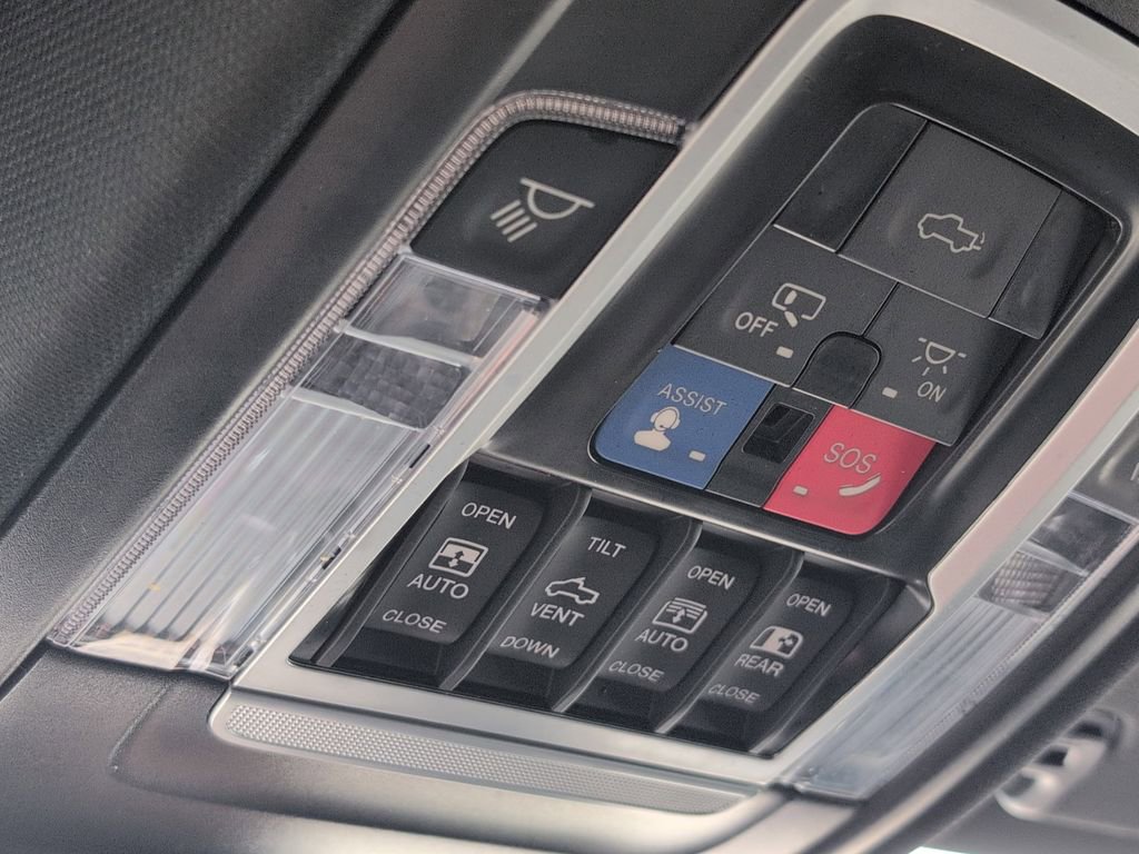 Used 2023 RAM 1500 Limited image 24