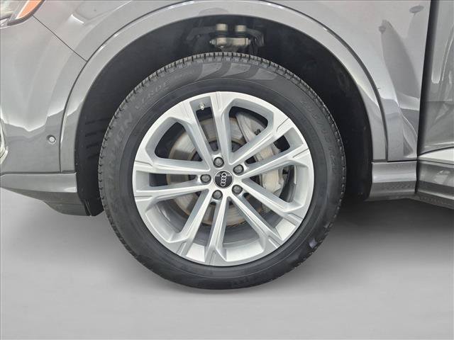 Used 2025 Audi Q7 3.0T Premium Plus AWD/4WD image 28