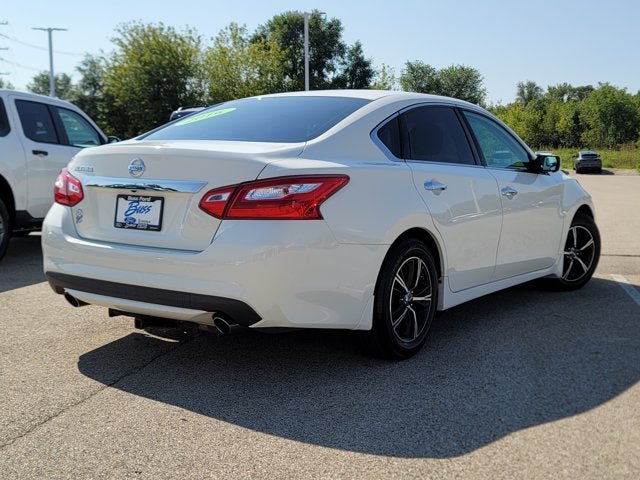 Used 2016 Nissan Altima 2.5 S w/ Power Driver Seat Package FWD image 10