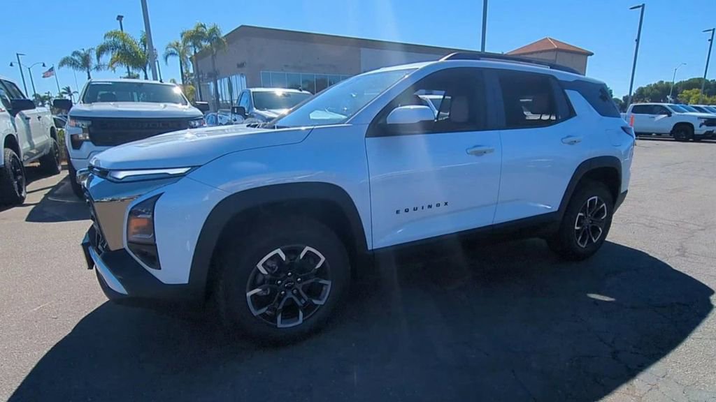 Used 2026 Chevrolet Equinox ACTIV w/ Safety and Technology Package image 4