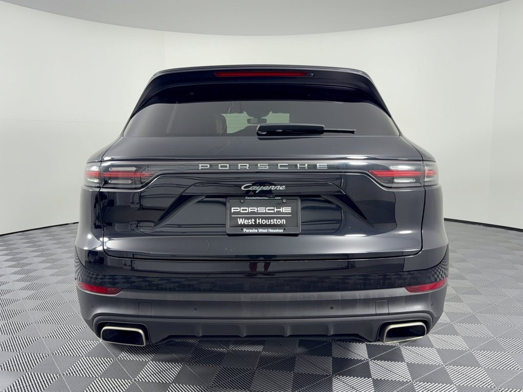 Certified 2022 Porsche Cayenne AWD/4WD image 11