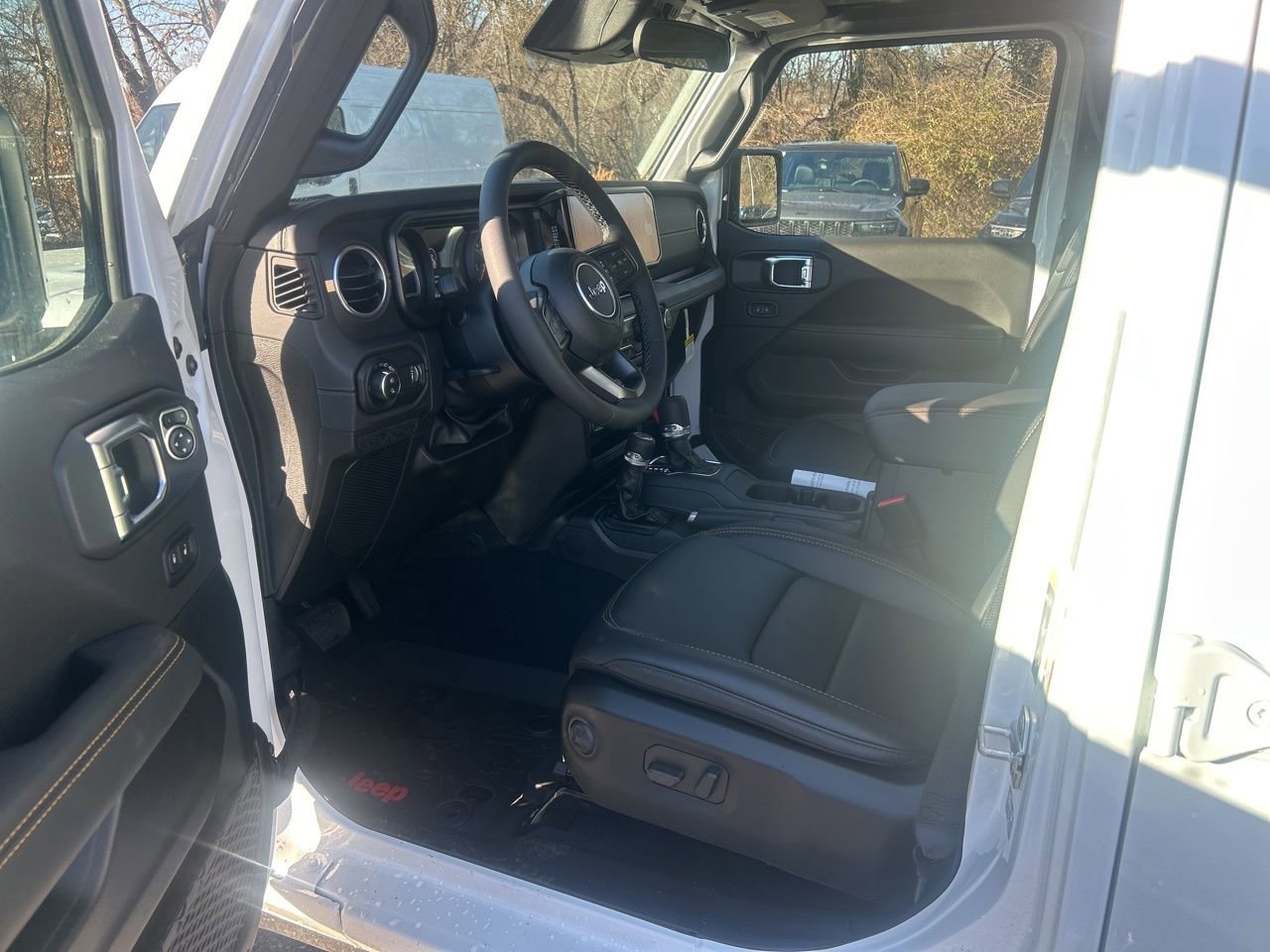 New 2026 Jeep Gladiator Sahara image 10