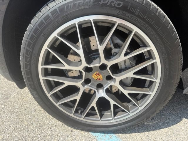 Used 2018 Porsche Macan S AWD/4WD image 9