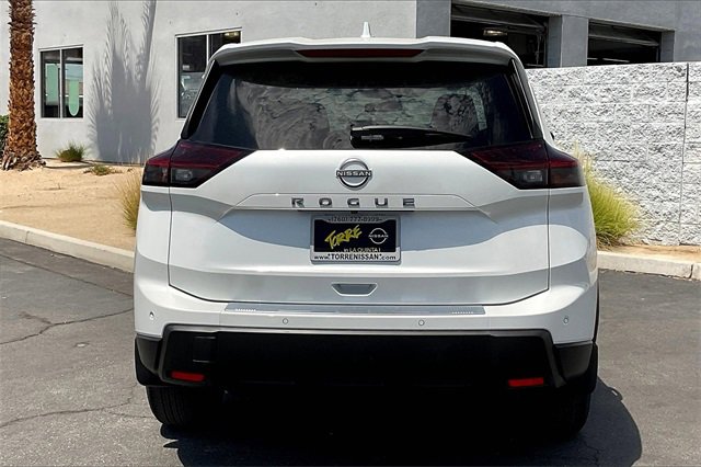 New 2026 Nissan Rogue SV image 3