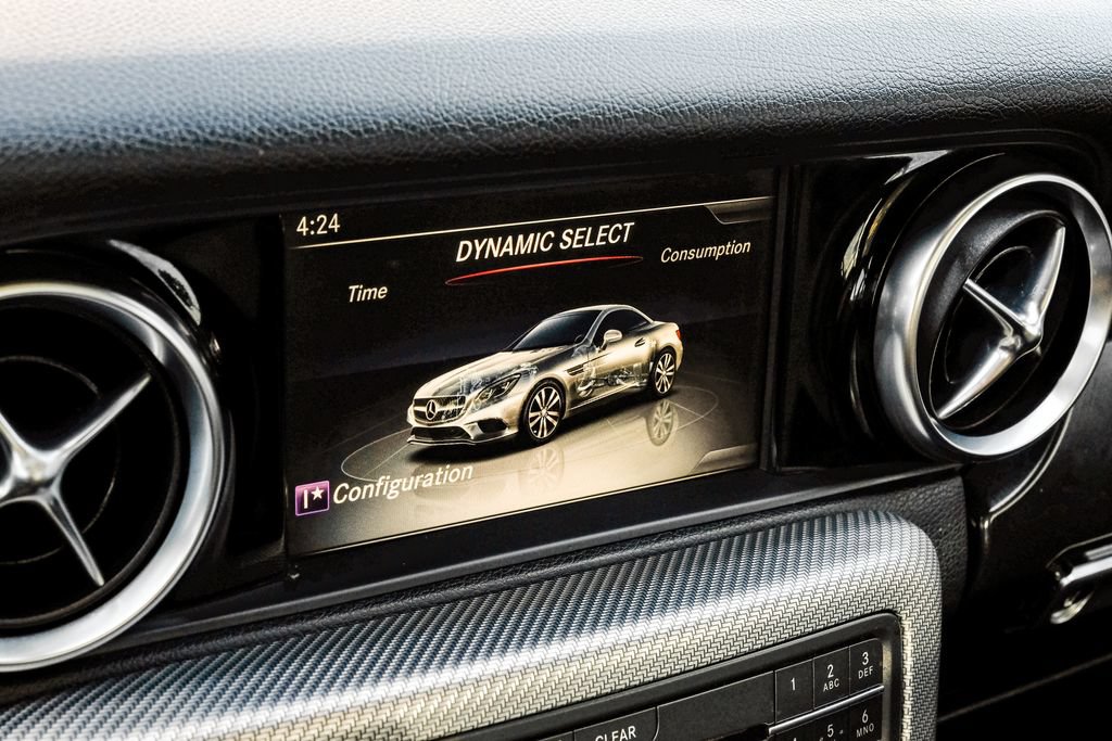 Used 2017 Mercedes-Benz SLC 300 image 24