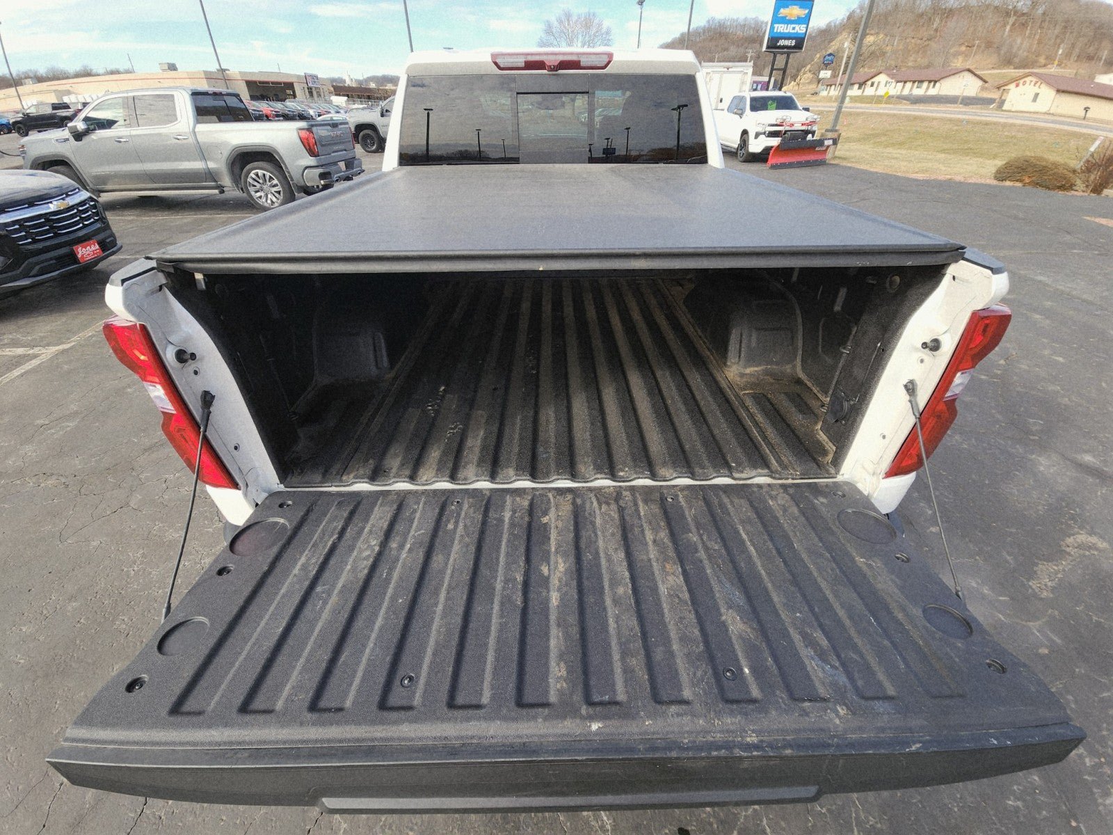 Used 2023 Chevrolet Silverado 1500 High Country w/ High Country Premium Package AWD/4WD image 20