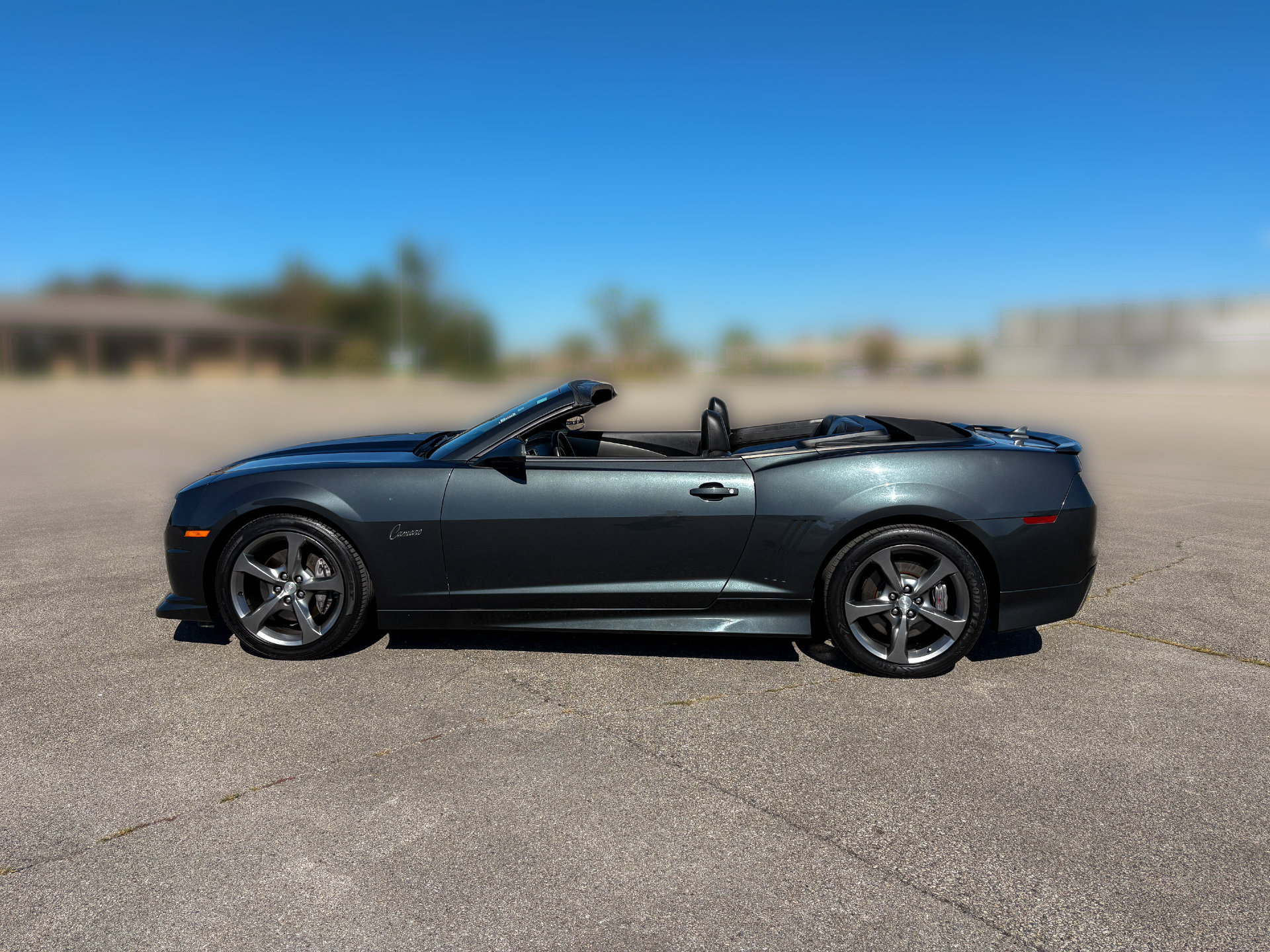 Used 2013 Chevrolet Camaro SS RWD image 5